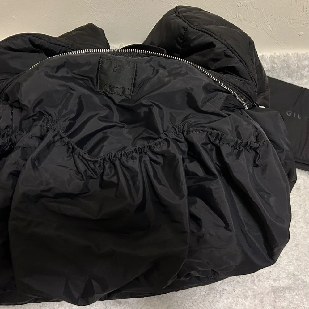 Givenchy Padded Nylon Changing Diaper Bag/Travel Duffel Bag Black & Mat